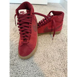 Nike Blazer Mid Kids Red Suede Gum Sole Sneakers Size 6.5 Youth
